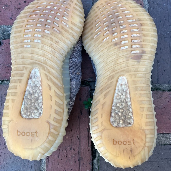 Yeezy 350 Zyon V2 - Picture 8 of 9